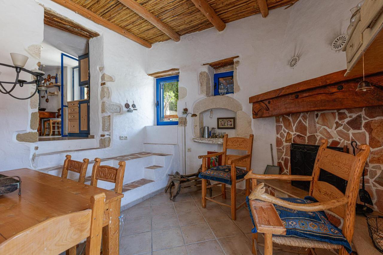 Anna'S Villa In Mesi Village Agia Triada Luaran gambar